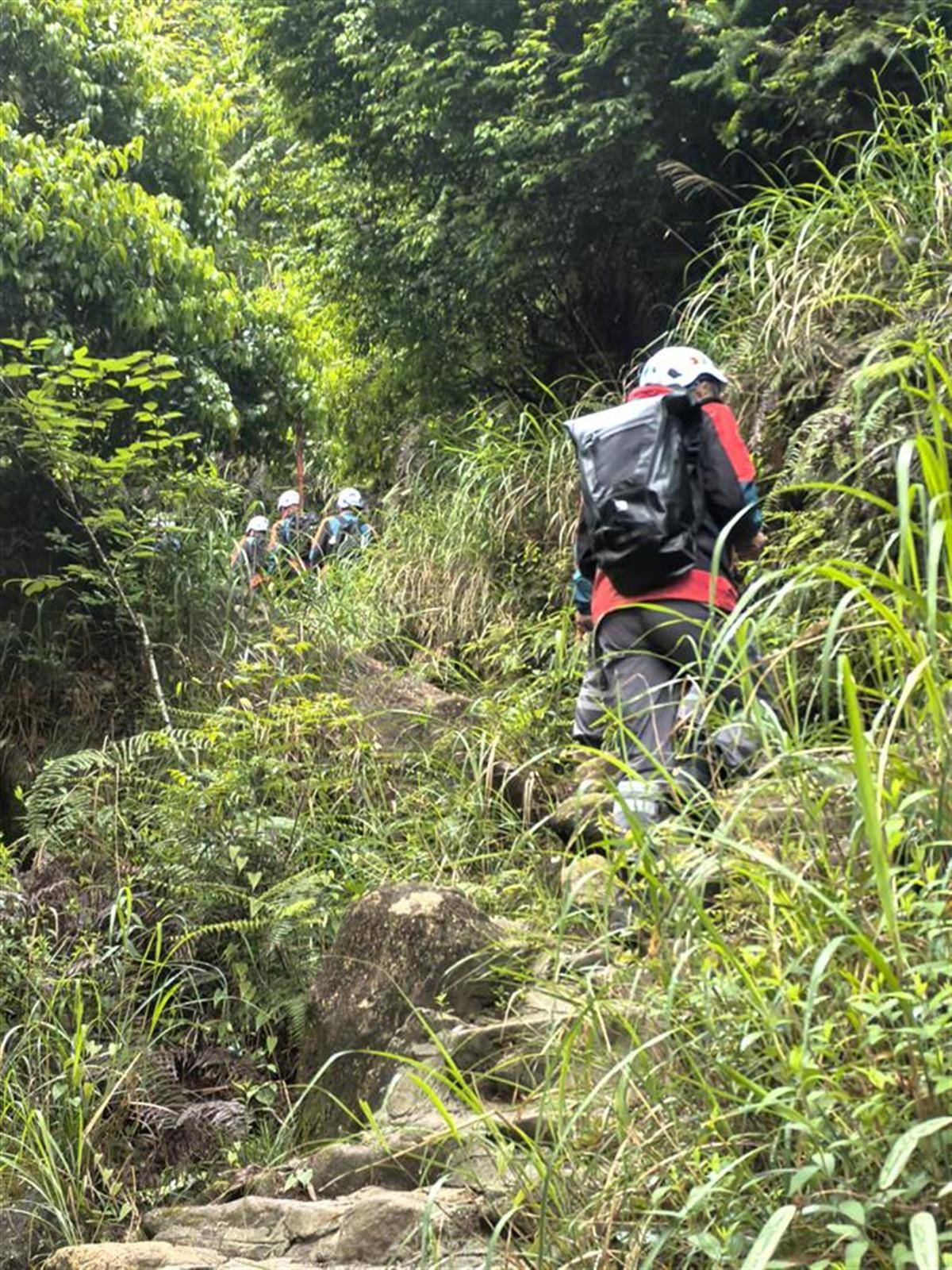 不到7点<strong></p>
<p>印加软件</strong>,搜寻福建8岁失踪男童的救援队伍已经出发