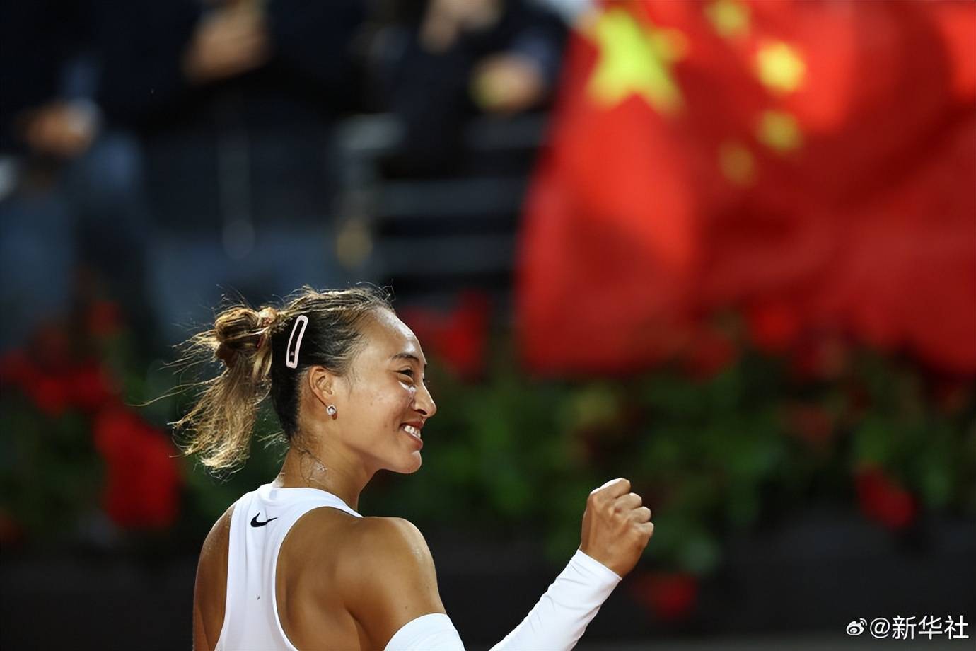 生涯首胜萨巴伦卡<strong></p>
<p>在线货币换算</strong>，郑钦文赛后发博：山海皆可平，半决赛对阵高芙，再迎复仇之战