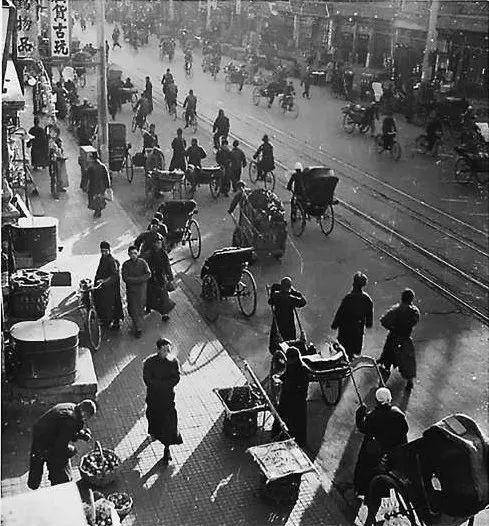 “西直门奔海淀——拉了<strong></p>
<p>美货币升值</strong>!”这句老北京歇后语打哪儿来的?