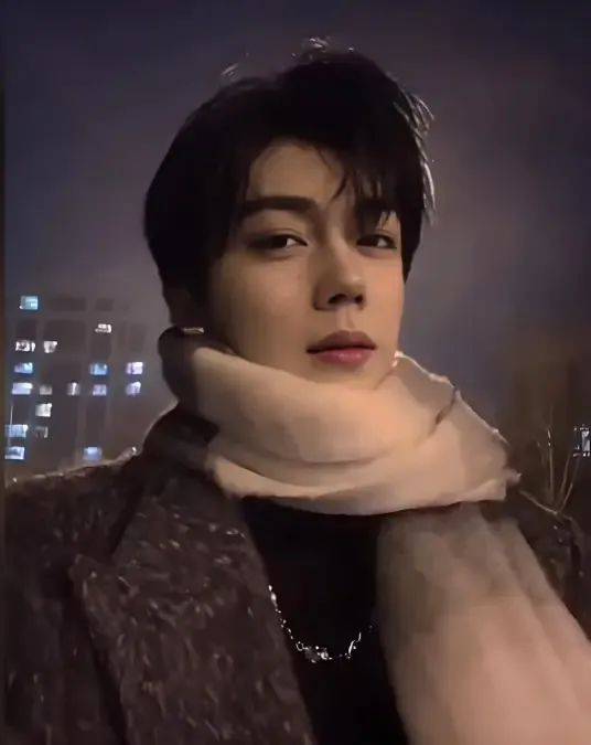 37岁网红韦雪官宣与23岁男友和平分手!现在是“好朋友、家人、队友”<strong></p>
<p>数字币价格表</strong>,仍会共同工作