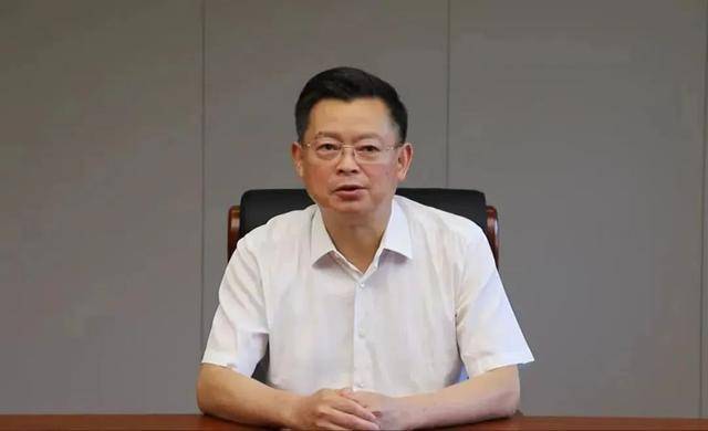 69岁原中央委员落马<strong></p>
<p>多货币对冲</strong>,7年前曾引咎辞职!贪了近20年的“老虎”被判死缓