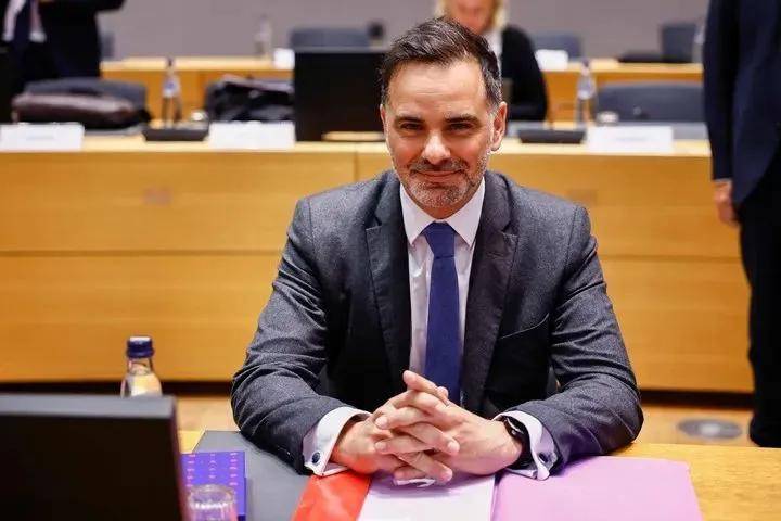 法方:中国与法国有能力解决