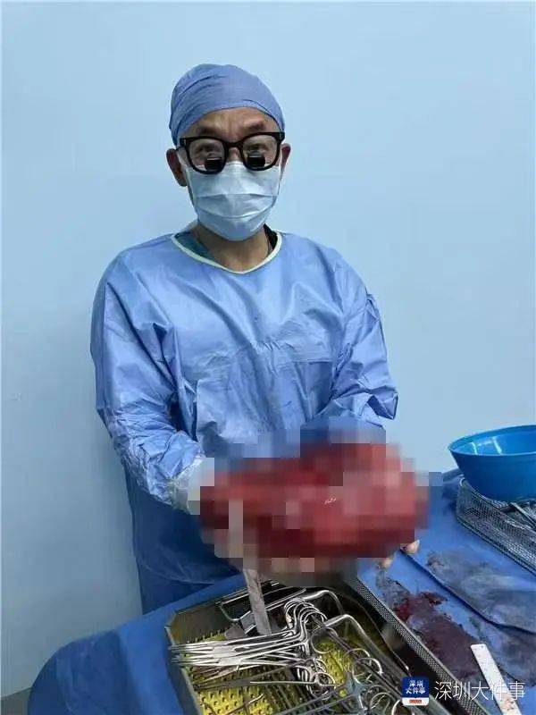 店员试衣间里一句警告<strong></p>
<p>刷快币软件下载</strong>,竟救了17岁少女!一家人火速赶到深圳