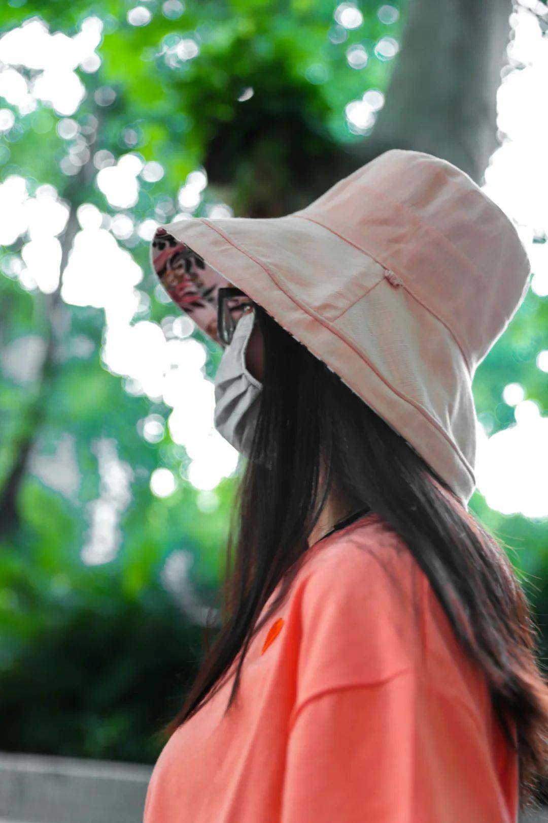 再有钱的北京白领<strong></p>
<p>宝石</strong>,也得穿“电驴套装”