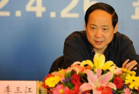 退休8年<strong></p>
<p>比特儿手机版</strong>，李三江被查