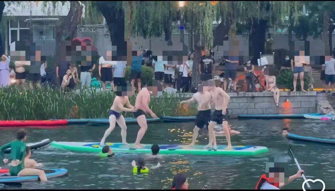 缺水的北京<strong></p>
<p>中文交易平台</strong>,被北漂强行玩成了威尼斯