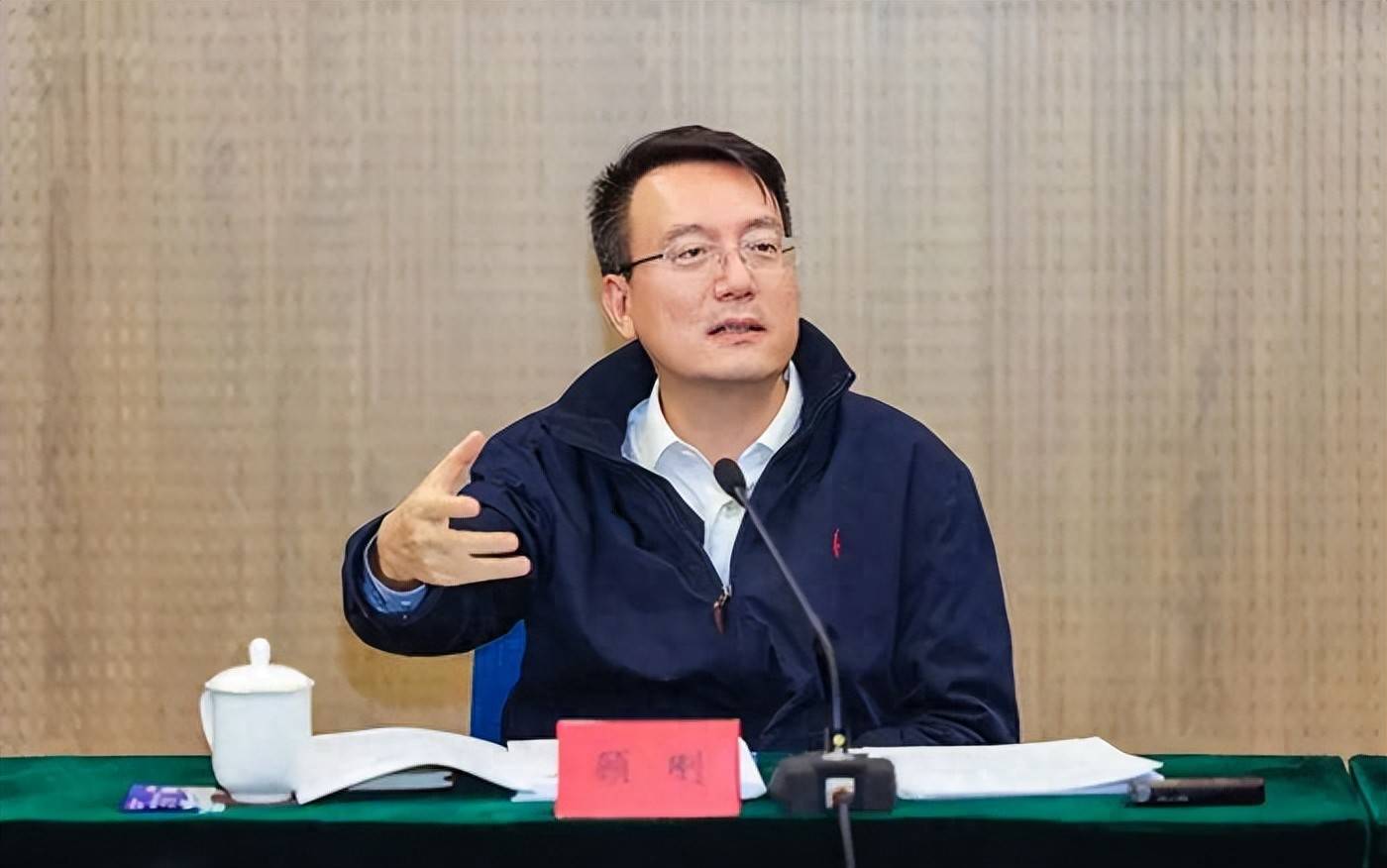 <strong></p>
<p>比特儿交易关闭钱怎么办</strong>他或将成为全国副省级城市政府最年轻“一把手”