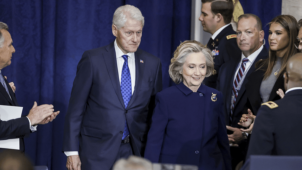 克林顿夫妇收到美国国会传票：两人需就爱泼斯坦案调查作证