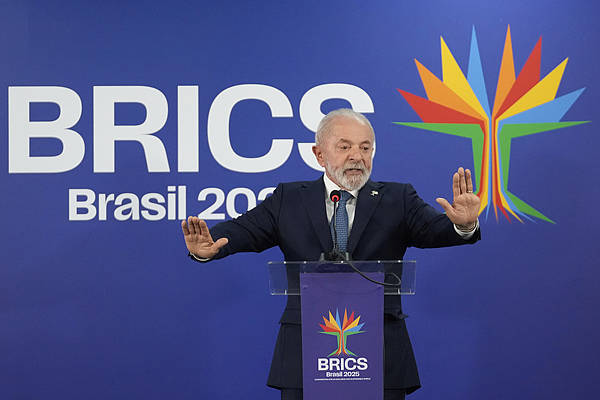 巴西总统卢拉:我要给中印打电话<strong></p>
<p>比特派新钱包</strong>,讨论金砖联手应对特朗普