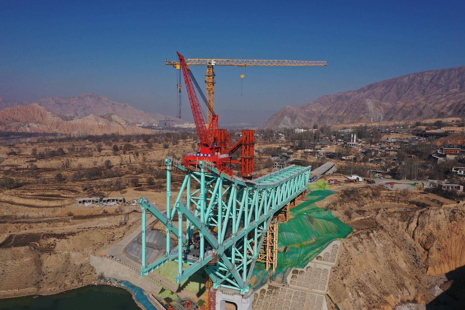 尖扎黄河特大桥发生施工绳索断裂事故 当地应急局：大桥局部坍塌<strong></p>
<p>比特派App</strong>，救援仍在继续