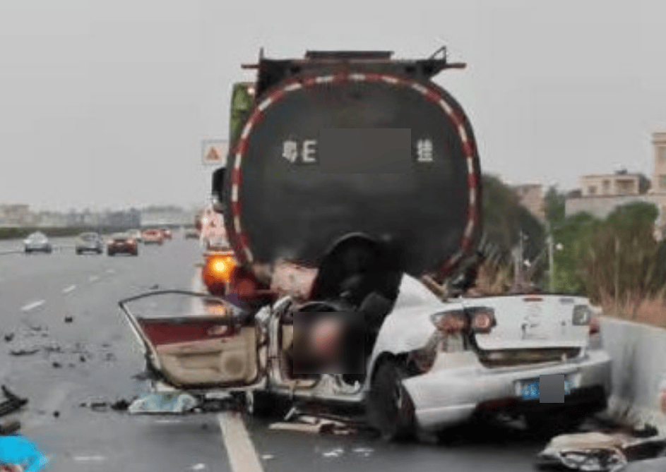 广东4名年轻小伙<strong></p>
<p>bitpie比特派官网下载</strong>,高速上当场死亡!官方披露