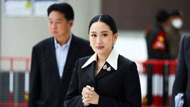 尘埃落定<strong></p>
<p>币安</strong>!佩通坦被解除泰国总理职务