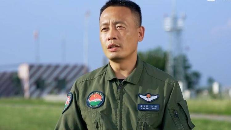 九三阅兵倒计时5天<strong></p>
<p>币安</strong>!空中梯队多型新机将首次受阅 队员练就“米秒不差”