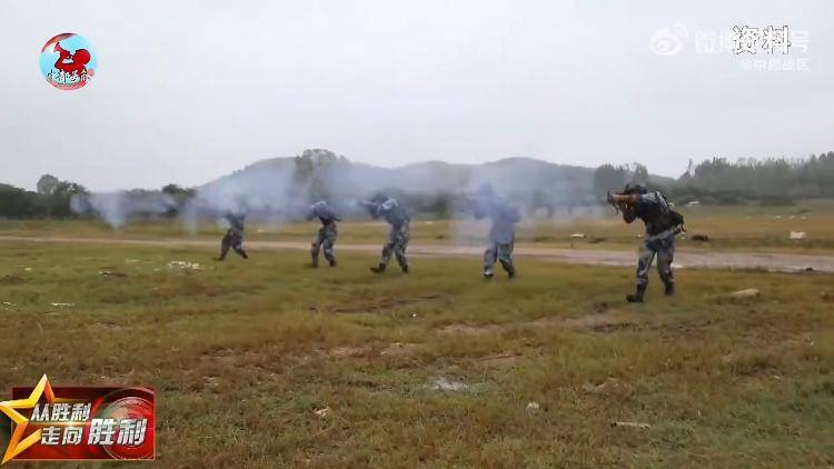 九三阅兵倒计时5天<strong></p>
<p>币安</strong>!空中梯队多型新机将首次受阅 队员练就“米秒不差”