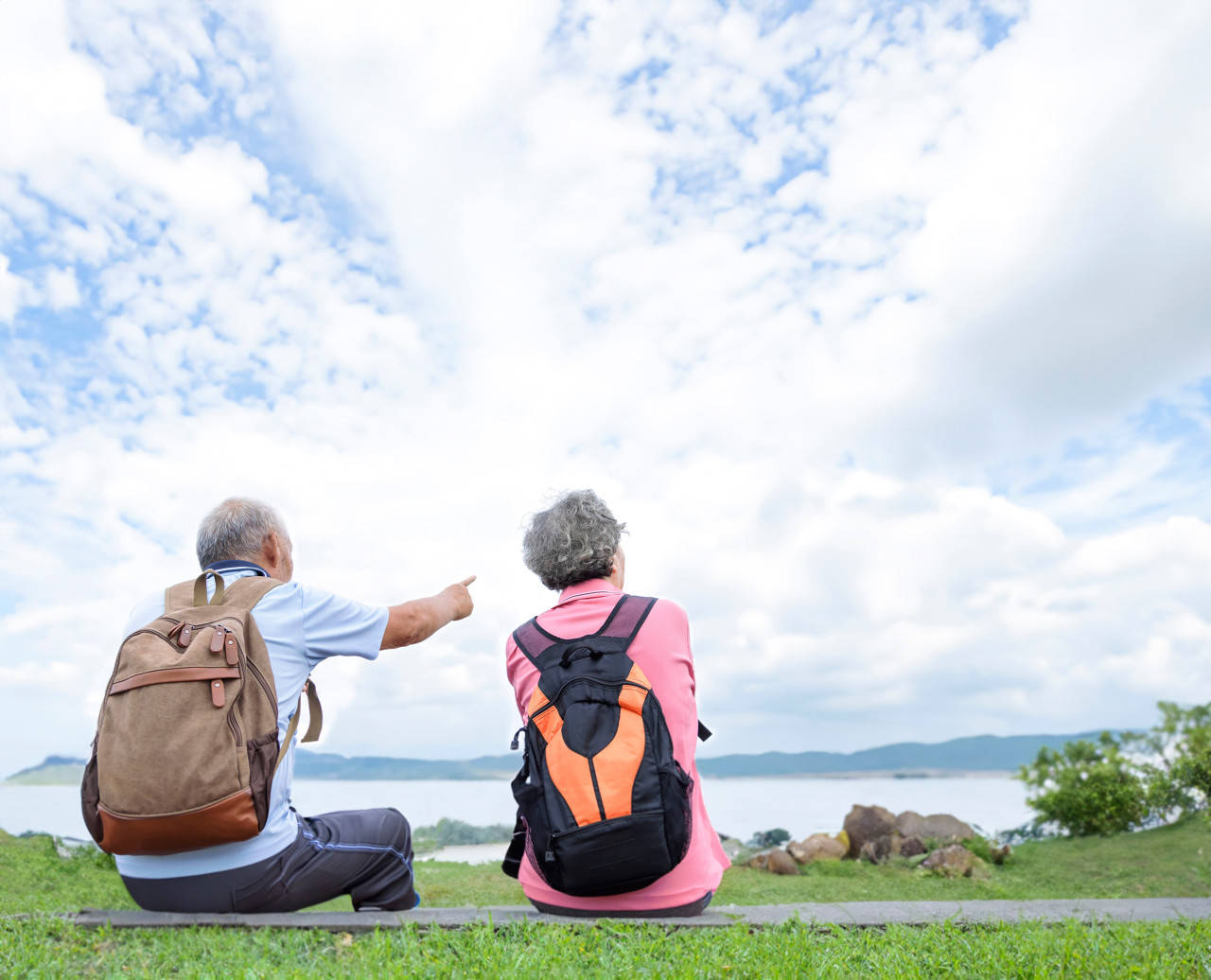 退休后<strong></p>
<p>币安交易所</strong>,他们重新开始上班:“工资不高,图个开心”