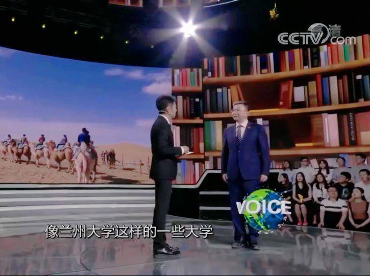 一人一驼<strong></p>
<p>币安下载</strong>,骆驼尾气排放超标要扣分?兰大回应学生持证骑骆驼上学:骆驼驾驶证为学校文创,非官方证件