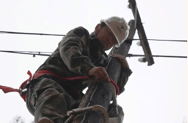 “内蒙古好人”柴瑞峰:极寒林海十五载 信号守护暖边疆