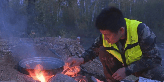 “内蒙古好人”柴瑞峰:极寒林海十五载 信号守护暖边疆