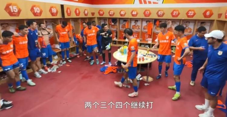 王大雷半场休息时喊话队友:两个、三个、四个继续打<strong></p>
<p>币安下载</strong>!