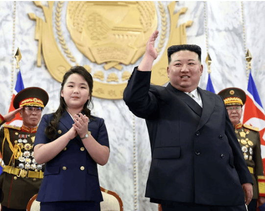金正恩女儿首登国际舞台<strong></p>
<p>币安app下载</strong>,引爆接班传闻!英国首相被架空,工党内斗成全武行…
