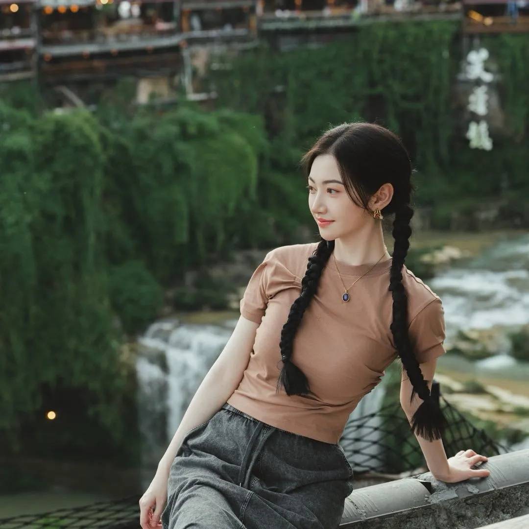 景甜工作室否认“冯绍峰景甜闪婚”<strong></p>
<p>币安app下载</strong>,连发4个感叹号:景甜女士未婚单身,请停止造谣