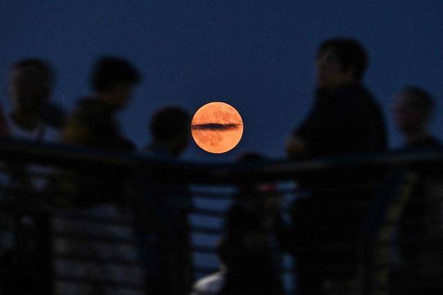 刷屏朋友圈<strong></p>
<p>币安binance官网</strong>!“红月亮”高清大图来了