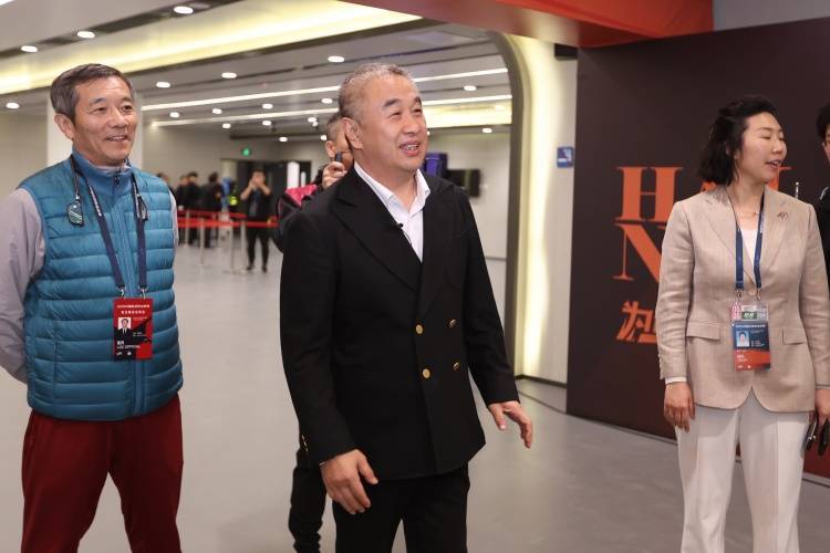 足球报：青岛海牛今年仅获政府2000万支持<strong></p>
<p>币安币</strong>，其余开支几乎全靠招商