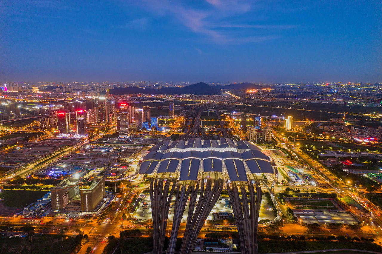 经济强市不断建新高铁站:至少“一城六站”<strong></p>
<p>币安app</strong>,它们在下什么棋?