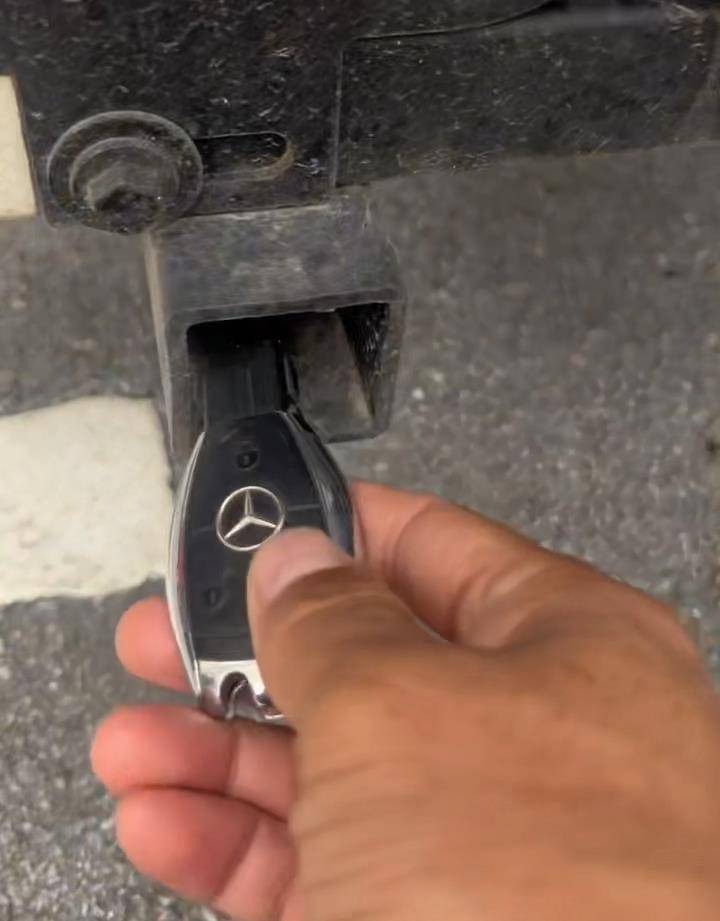 “钥匙在这<strong></p>
<p>币安官网网址</strong>,我回家了!”上海男子将百万元房车停在南宁街头,请陌生人上车体验