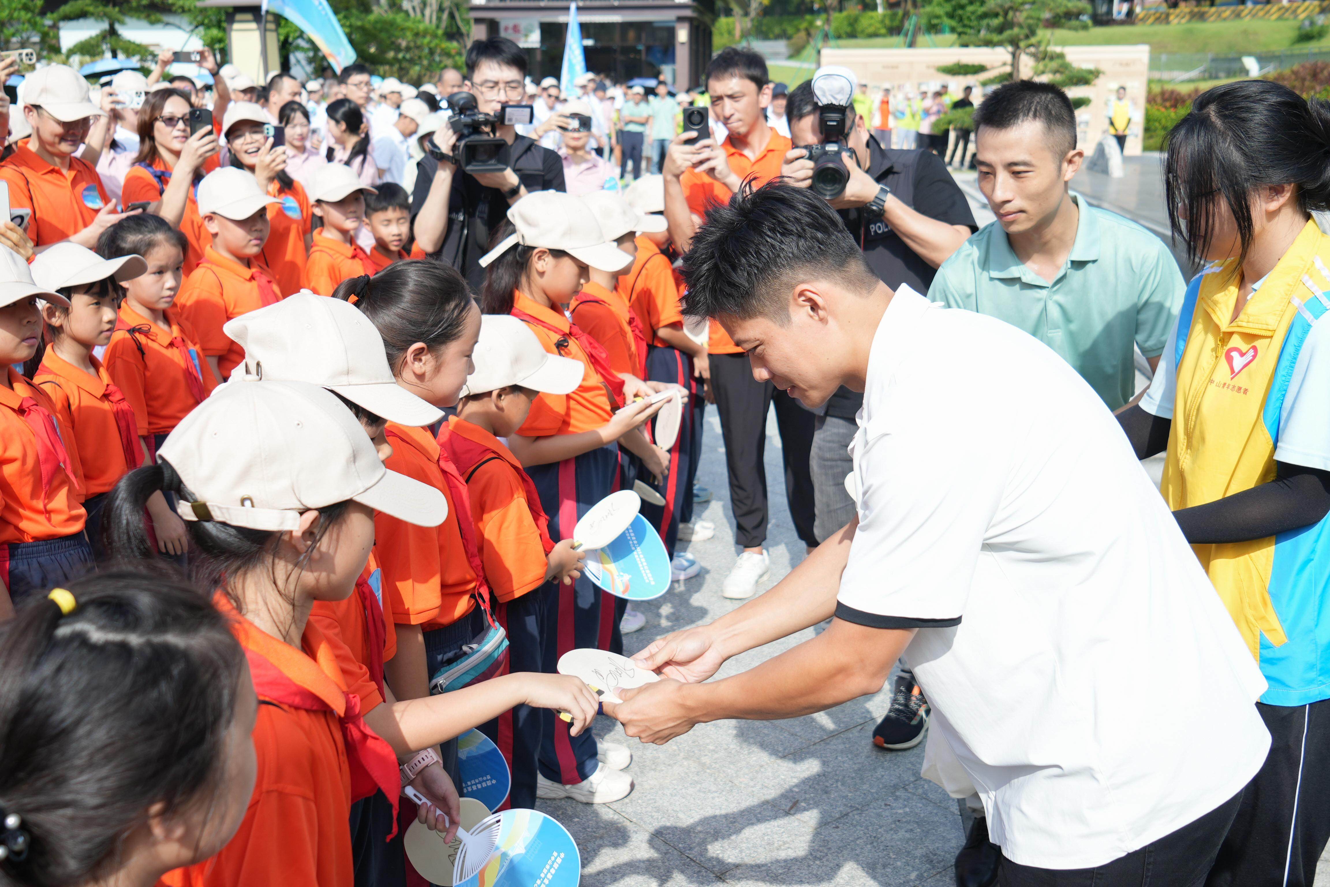 完美公司:以公益之心<strong></p>
<p>币安钱包</strong>,护航“无毒社会·完美人生”