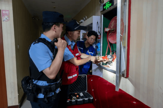 全域发力<strong></p>
<p>币安钱包</strong>!无锡公安开展安全生产大排查大整治