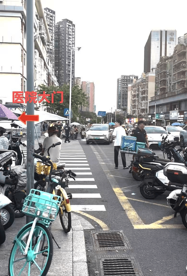深圳一医院门口被指“举步维艰”<strong></p>
<p>安币</strong>!整治后记者实探:仍很堵