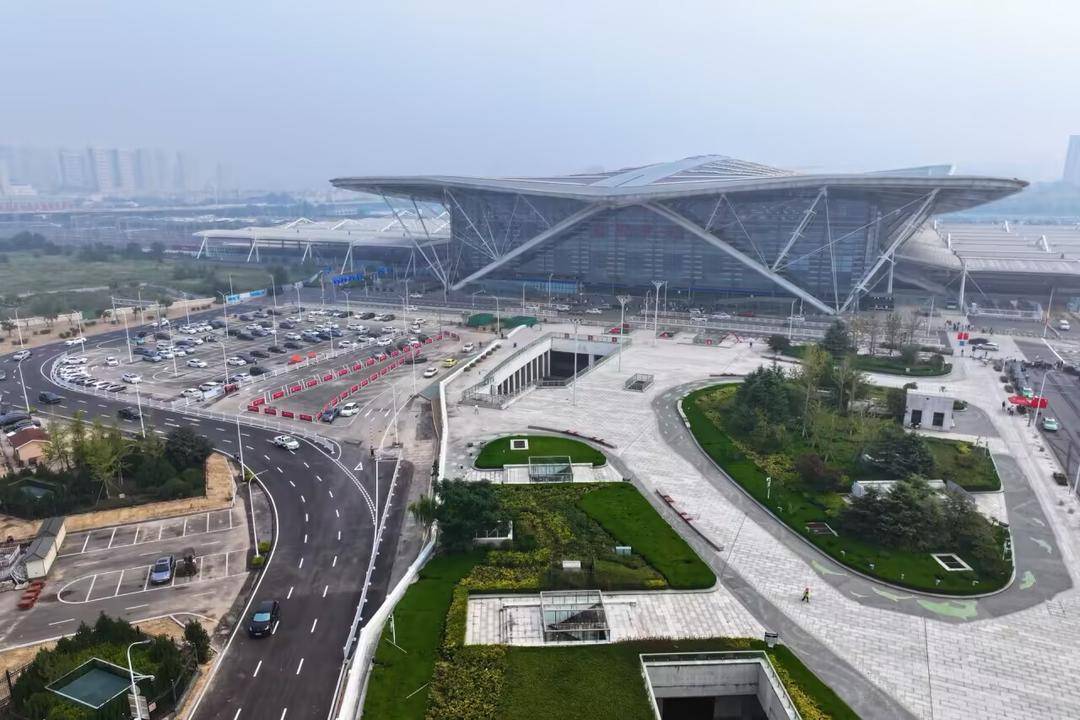 “双节”假期<strong></p>
<p>币安注册</strong>，铁路青岛站预计发送旅客170万人