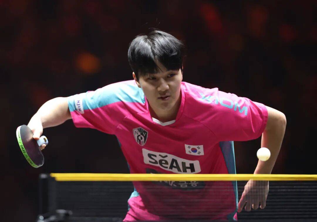 王艺迪完胜桥本<strong></p>
<p>币安交易平台</strong>,向鹏挺进8强 | WTT中国大满贯单打