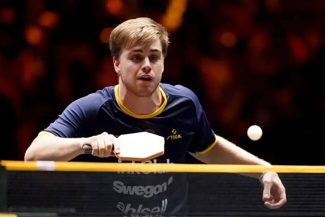 王艺迪完胜桥本<strong></p>
<p>币安交易平台</strong>,向鹏挺进8强 | WTT中国大满贯单打