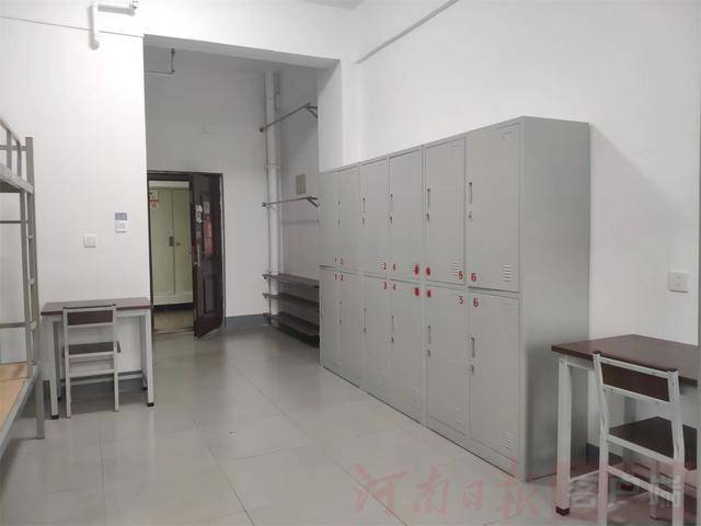 从8人间到夫妻房<strong></p>
<p>币安交易平台</strong>,郑州富士康员工幸福安居“进行时”