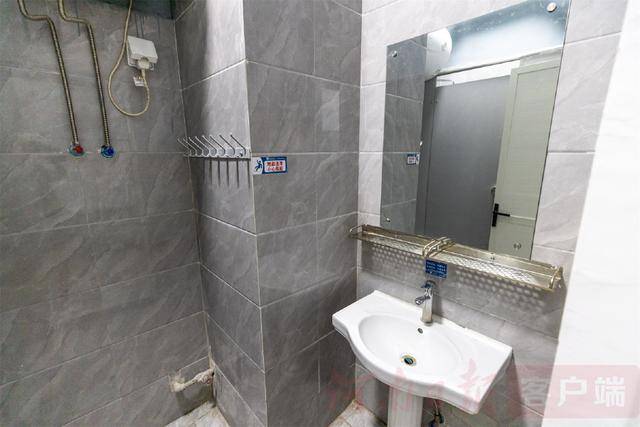 从8人间到夫妻房<strong></p>
<p>币安交易平台</strong>,郑州富士康员工幸福安居“进行时”