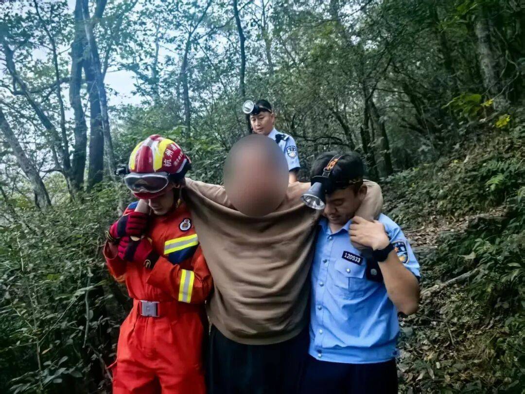 杭州一山脚下<strong></p>
<p>币安网址</strong>,网约车司机报警!从清晨等到深夜,未等到乘客下山……紧急搜救!