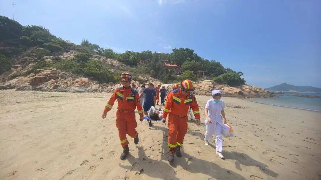 打卡拍照<strong></p>
<p>币安交易所官网</strong>,再美也不能用生命对焦