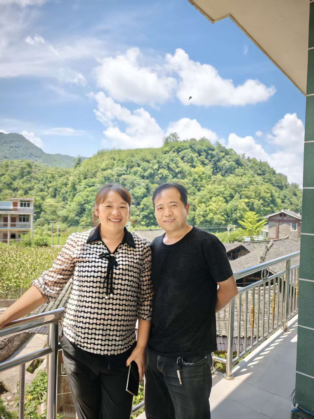 那个让老师骄傲的“调皮”班级!30年同学聚会<strong></p>
<p>币安币价格今日行情</strong>,还伴有一封来自贵州的感谢信