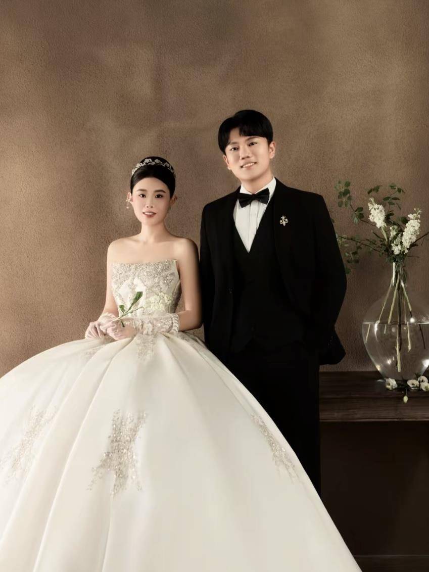 “千万富翁”解克锋儿子解清帅将举办婚礼<strong></p>
<p>币安链</strong>，解克锋：很开心，邀请了部分寻亲家长参加