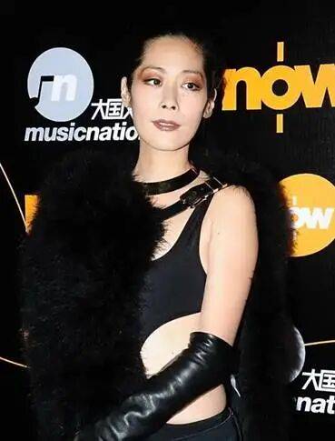 关淑怡病危:有一种叛逆<strong></p>
<p>币安链</strong>,叫关淑怡