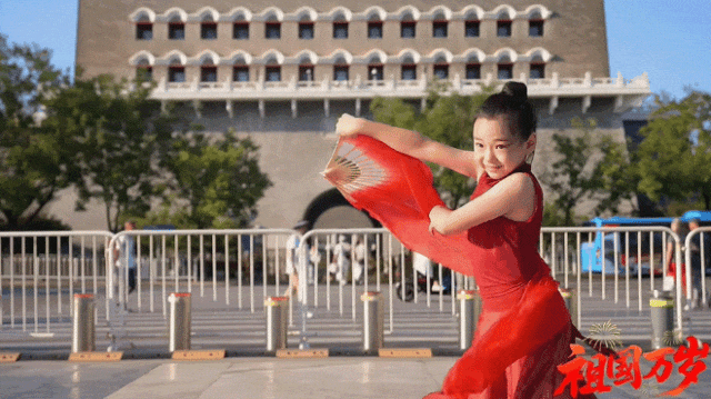 9岁小酒窝<strong></p>
<p>币安链</strong>，大大方方成顶流