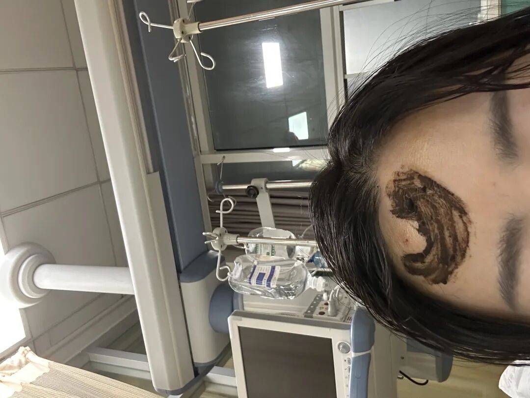 4名游客景区内遭马蜂袭击<strong></p>
<p>币安官网入口</strong>，旅游度假区：是森林公园不卖门票，蜇伤先就医后提供证据投诉