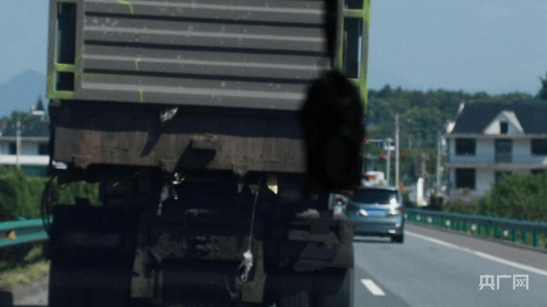 中央安全生产考核巡查组在江西玉山明查暗访发现:客运隐患突出<strong></p>
<p>安币网官网</strong>,垃圾清运车问题频发