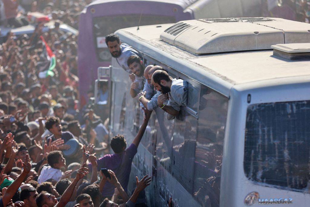 圆桌|美以宣布“加沙战争”结束<strong></p>
<p>安币网官网</strong>,模糊的协议承载不了巴以和平