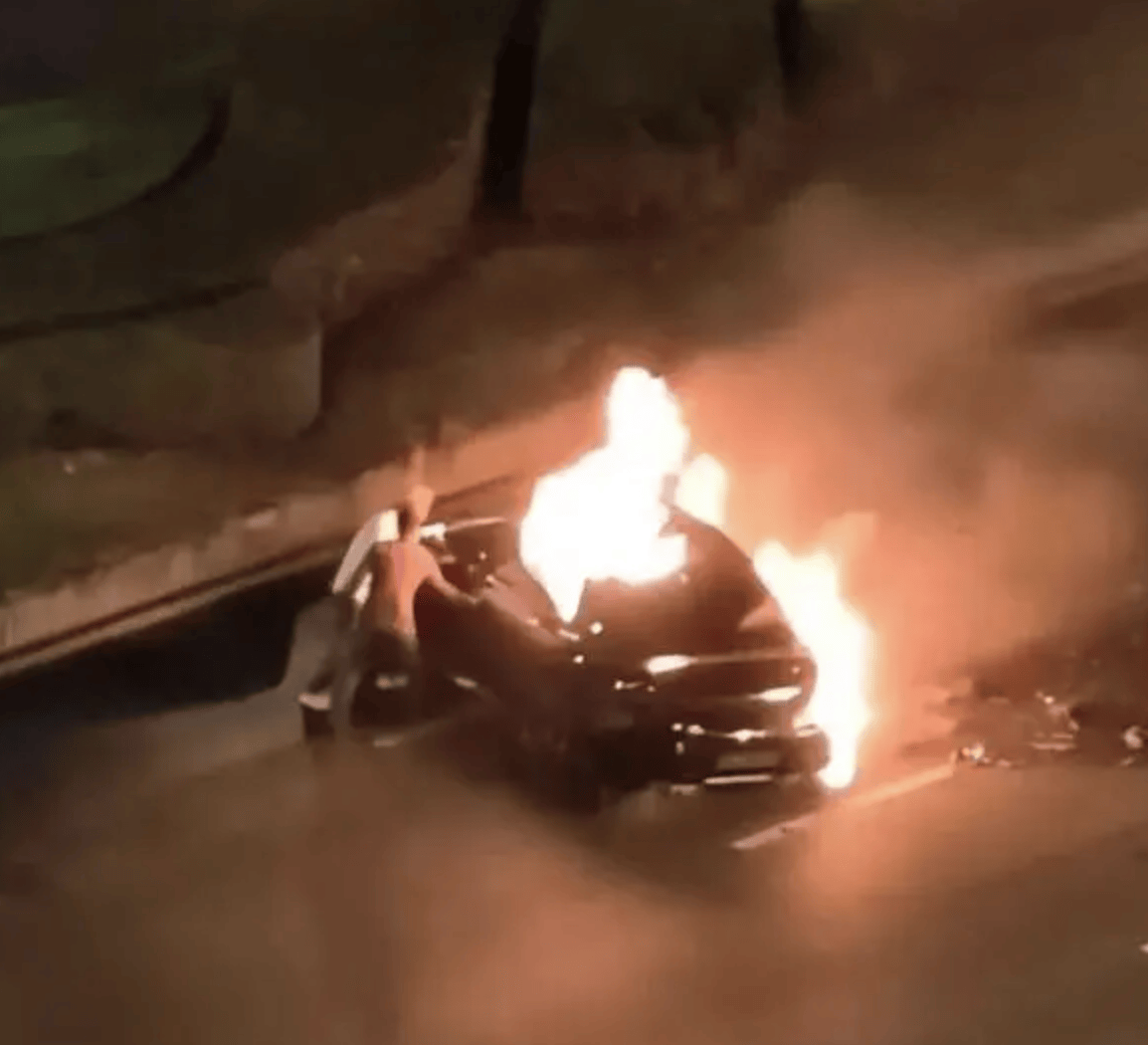 成都车祸后小米汽车直播间遭网暴<strong></p>
<p>安币官网</strong>,雷军抖音一月掉粉35万