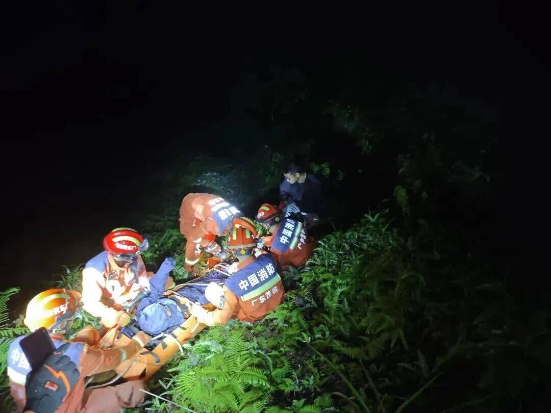 93岁老人进山失联<strong></p>
<p>安币官网</strong>，两天后发现他倒挂在树杈上苦撑……