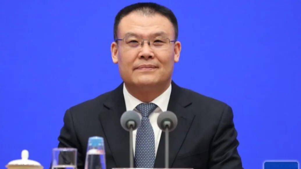 财政部副部长王东伟履新安徽省委常委<strong></p>
<p>币安网站</strong>,河南唐河人